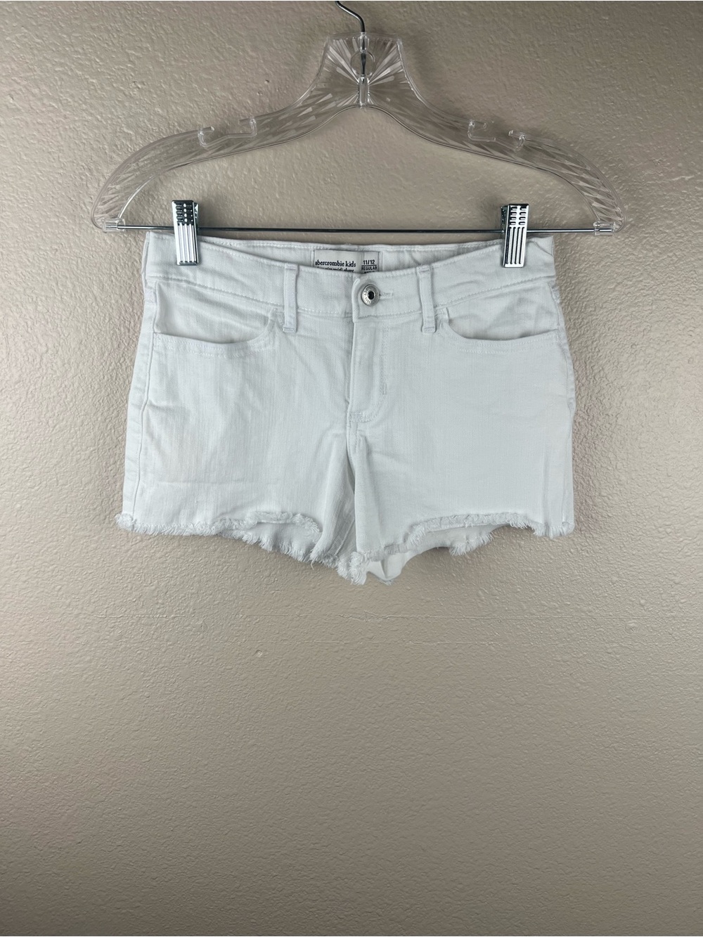 Abercrombie Kids White Low Rise Midi Shorts 11/12